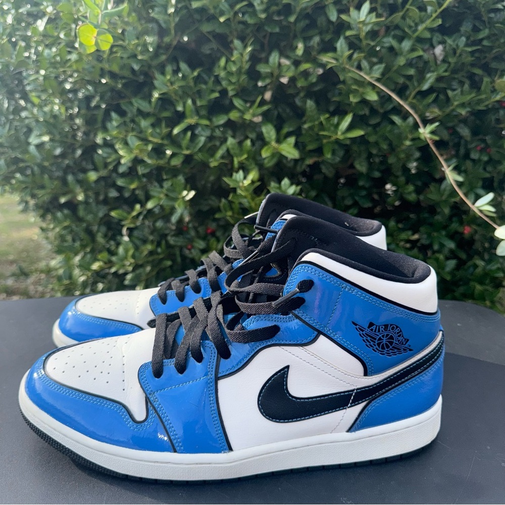 Nike Air Jordan 1 Mid SE Signal Blue' Men’s Size 13